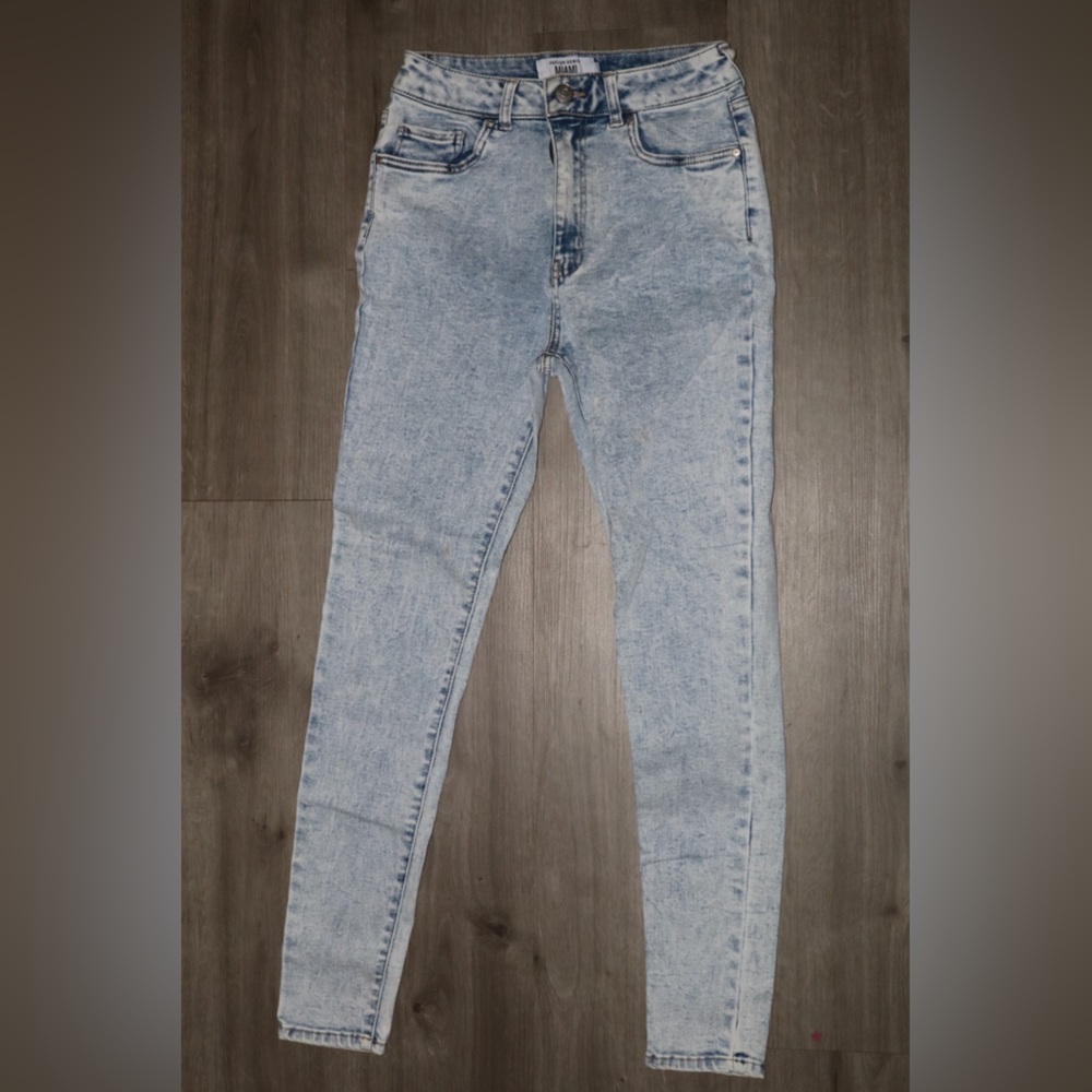 Light Blue Acid Wash Women Jeans